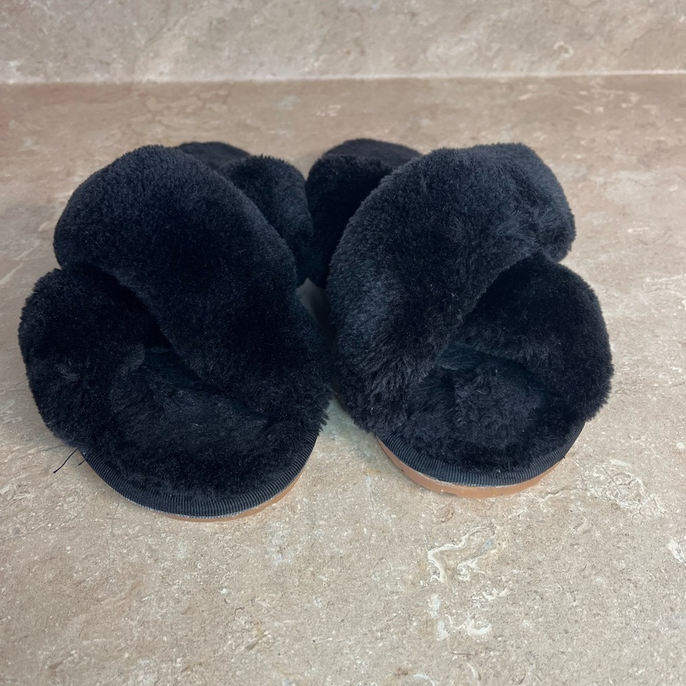 Black Faux Shearling Crisscross Slide Slippers - Women